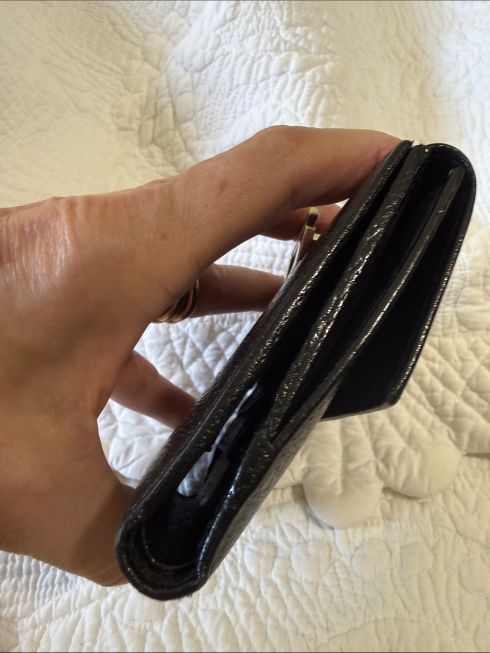 Gucci Vintage Pigskin Black Leather Women’s Wallet with Gucci G Silver Hardware - Picture 10 of 11